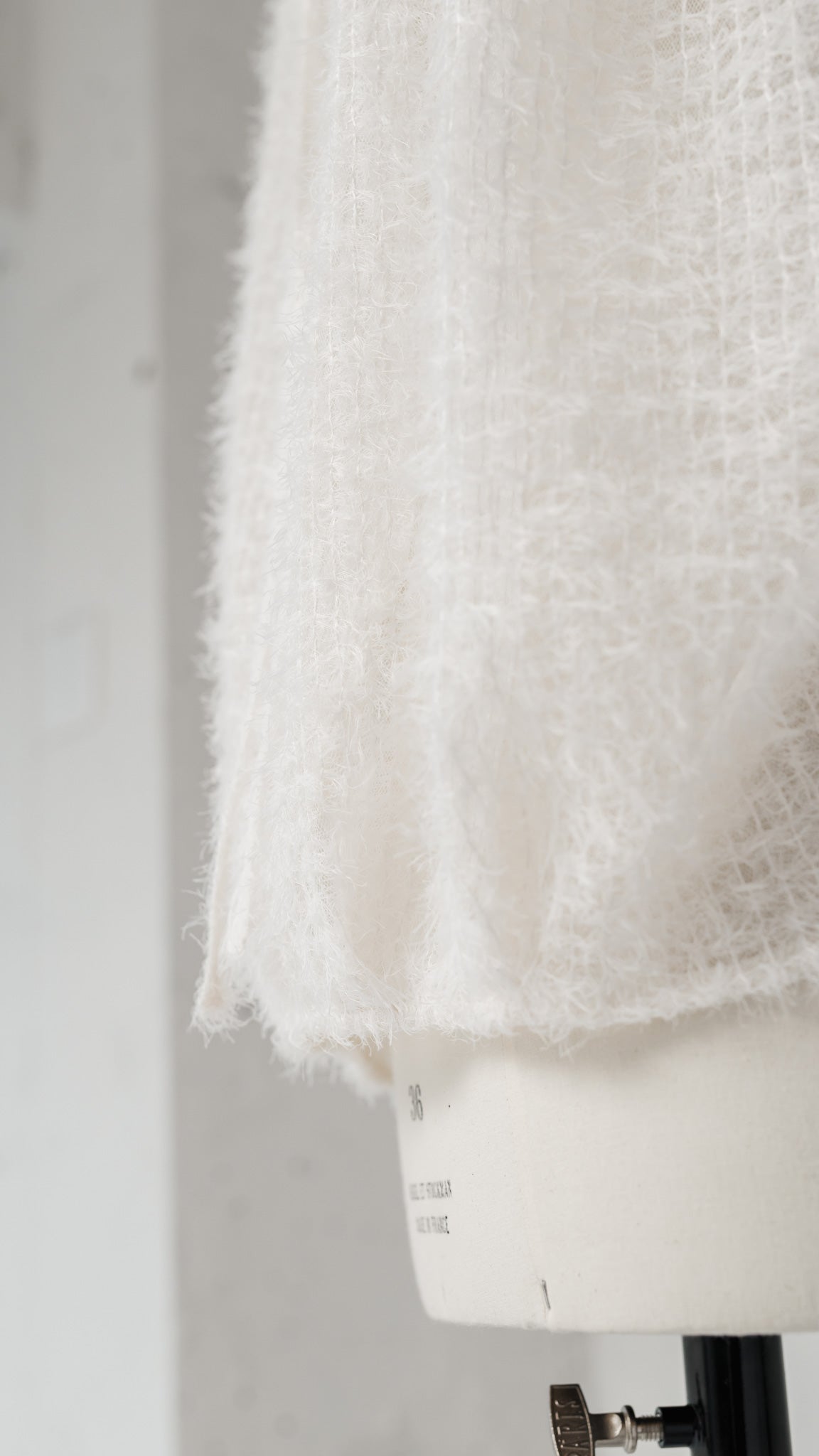 オーネ　Owne Feather Veil Blouse Feather Veil Blouse (white) – owné